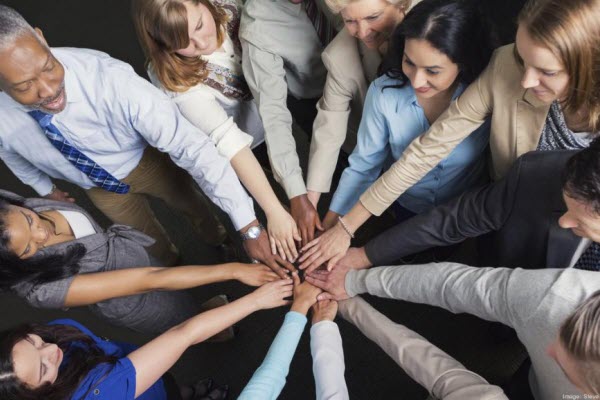 Daily Huddle Meeting: The Most Valuable 10 Minutes of Your Day